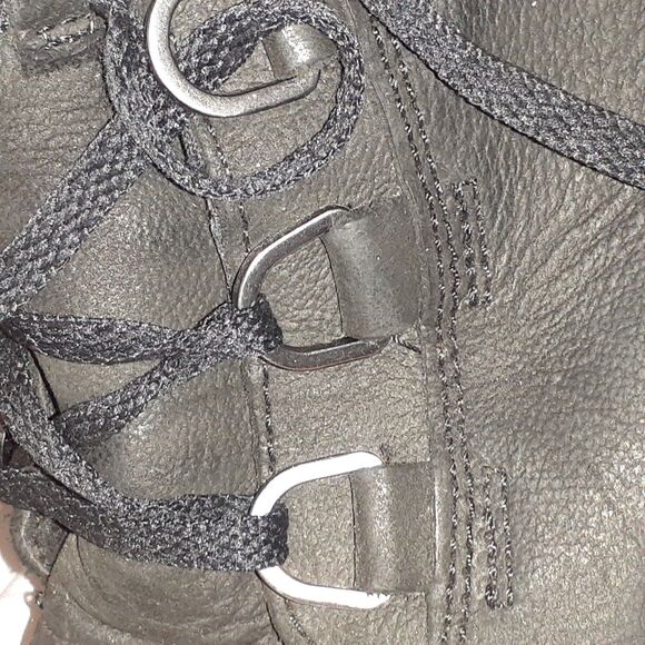 Sorel Boots 7 - Picture 12 of 12